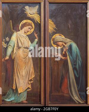WIEN, AUSTIRA - 24. JUNI 2021: Das Gemälde der Verkündigung in der Votivkirche von Ernst Nowak (1851-1919). Stockfoto
