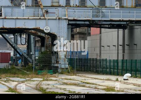 Stilles Kai des ehemaligen Transatlantikbahnhofs, Hafen von Cherbourg, Departement Manche, Cotentin, Normandie, Frankreich Stockfoto