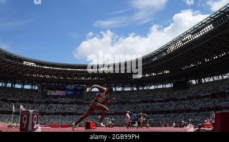 Tokio, Japan. August 2021. Nicole Yeargin aus Großbritannien tritt während der 400-Meter-Hitze der Frauen bei den Olympischen Spielen 2020 in Tokio, Japan, am 3. August 2021 an. Quelle: Jia Yuchen/Xinhua/Alamy Live News Stockfoto