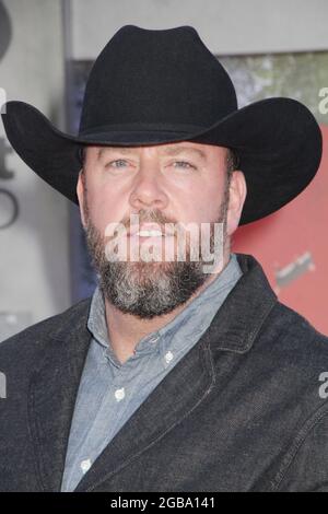 Los Angeles, Kalifornien, USA. August 2021. Chris Sullivan 08/02/2021 die Premiere von „The Suicide Squad“ im Regency Village Theater in Los Angeles, CA Foto von Izumi Hasegawa/HollywoodNewsWire.net Quelle: Hollywood News Wire Inc./Alamy Live News Stockfoto