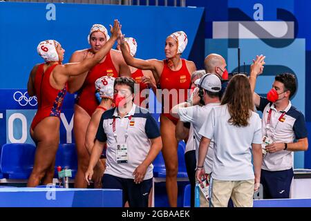 TOKIO, JAPAN – 3. AUGUST: Irene Gonzalez aus Spanien, Paula Leiton aus Spanien, Maria Del Pilar Pena aus Spanien, Clara Espar aus Spanien während des Viertelfinalspiels der Frauen des Olympischen Wasserball-Turniers in Tokio 2020 zwischen Spanien und China am 3. August 2021 im Tatsumi Waterpolo Center in Tokio, Japan (Foto: Marcel ter Bals/Orange Picles) Quelle: Orange Pics BV/Alamy Live News Stockfoto