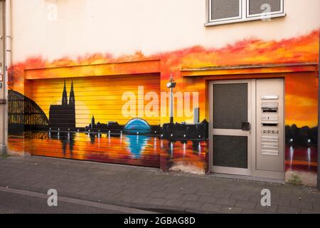 Wandbild auf einem Gebäude in der Landsbergstraße, Kölner Panorama, Köln, Deutschland. Graffiti an einem Haus in der Landsbergstraße, Panorama von Köln, Köln Stockfoto