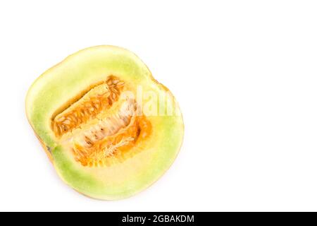Kantalupe halbiert isoliert auf weißem Hintergrund Stockfoto