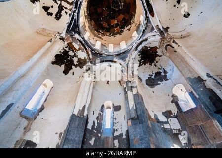 Alte Grunge alte Kuppel einer Kirche. Historisches Gebäude. Hochwertige Fotos Stockfoto