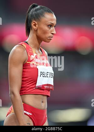 TOKIO, JAPAN - 1. AUGUST: Ana Peleteiro von Espana tritt während der Olympischen Spiele 2020 in Tokio am 1. August 2021 im Olympiastadion im japanischen Tokio beim Dreisprung der Frauen an (Foto: Andy Astfalck/Orange Picles) Stockfoto