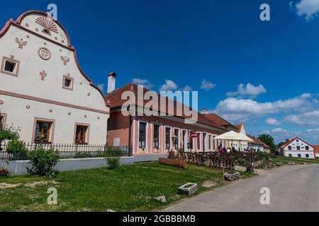 Das historische Dorf Holasovice, UNESCO-Weltkulturerbe, Südböhmen, Tschechische Republik, Europa Stockfoto