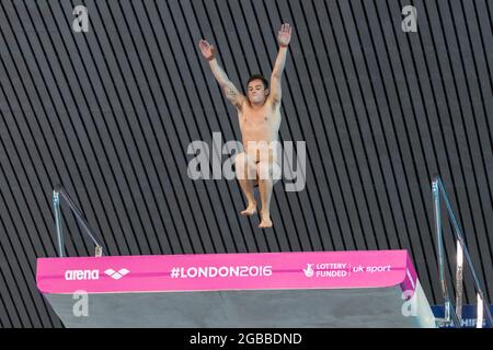 Der britische Taucher Tom Daley (Thomas Daley) 10 m Plateautauchgang, European Diving Championships 2016, London, Großbritannien Stockfoto