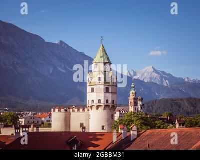 Schloss Hasegg in Hall in Tirol Österreich Stockfoto