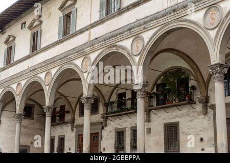 Ospedale degli Innocenti (Krankenhaus der Unschuldigen) ein historisches Gebäude in Florenz, Italien. Stockfoto