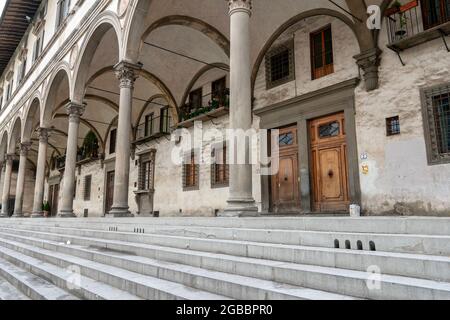 Ospedale degli Innocenti (Krankenhaus der Unschuldigen) ein historisches Gebäude in Florenz, Italien. Stockfoto