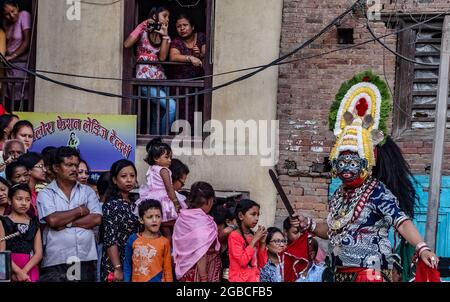 Dee Pyakhan Maskentanz während des Indra Jatra Festivals, auch bekannt als Yenya Festival, Religous Street Festival in Kathmandu, Nepal Stockfoto