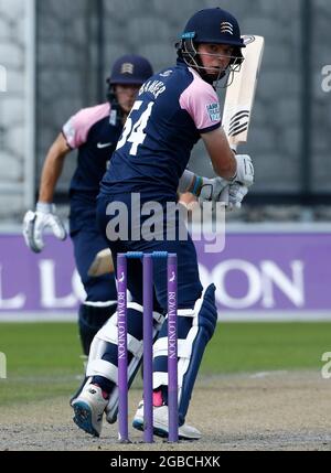 3. August 2021; Emirates Old Trafford, Manchester, Lancashire, England; Royal London Cup Cricket, Lancashire versus Middlesex; Ethan Bamber of Middlesex Credit: Action Plus Sports Images/Alamy Live News Stockfoto