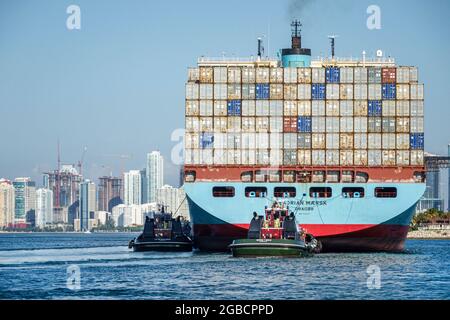 Miami Florida, Biscayne Bay Hafen von Miami, Regierung geschnitten Schifffahrtskanal, Containerschiff Fracht Maersk Line Schlepper Stockfoto