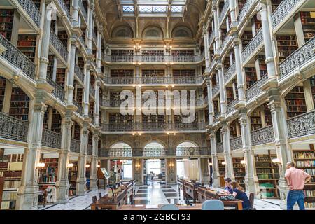 Baltimore Maryland, Mount Mt. Vernon Historic District, The Johns Hopkins University Peabody Institute Library 1852, Architekt Edmund G. Lind Atrium orna Stockfoto