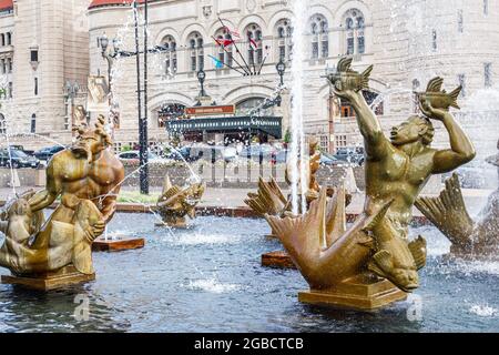 Missouri Saint St. Louis Market Street, Aloe Plaza Treffen des Wasserbrunnens, Carl Milles Bildhauerskulptur Bronze öffentliche Kunst, Stockfoto