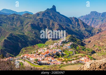 Hochwinkel Blick auf das Dorf Tejeda, Kanarische Inseln, Gran Canaria, Spanien Stockfoto