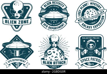 Raum Retro Abzeichen mit Alien und UFO Stock Vektor