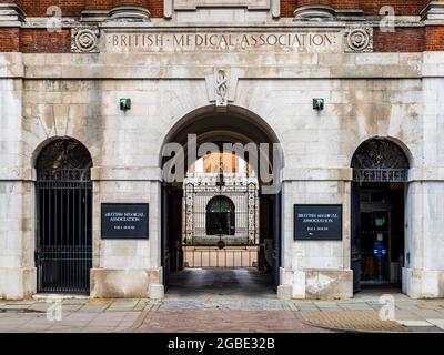 Die British Medical Association oder der Hauptsitz von BMA im BMA House Tavistock Square Bloomsbury Central London. BMA House Architekt Sir Edwin Lutyens, eröffnet 1925. Stockfoto