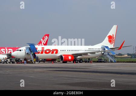 PT Lion Mentari Airlines, Lion Air, (ist eine indonesische Low-Cost-Fluggesellschaft) Boeing 737-800 Stockfoto