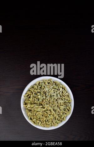 Draufsicht Auf Fenchelsamen Auf Dunklem Hintergrund Stockfoto