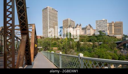 Edmonton, Alberta - 30. Juli 2021: Blick auf das Hotel Macdonald in edmonton. Stockfoto