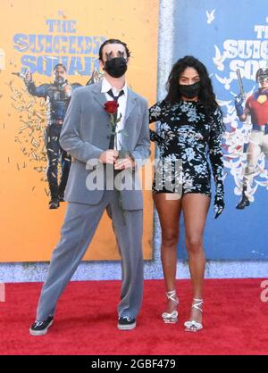 Los Angeles, Kalifornien, USA 2. August 2021 Musiker Enkel alias Jordan Edward Benjamin und Jessie Reyez besuchen Warner Bros. Premiere von 'The Suicide Squad' am 2. August 2021 im Regency Village Theater in Los Angeles, Kalifornien, USA. Foto von Barry King/Alamy Stockfoto Stockfoto