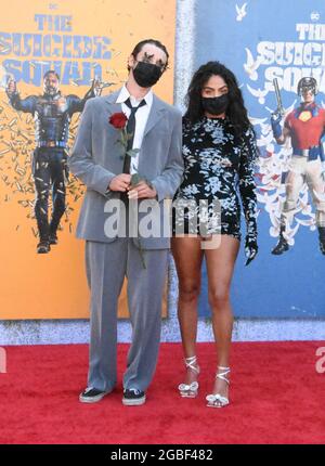 Los Angeles, Kalifornien, USA 2. August 2021 Musiker Enkel alias Jordan Edward Benjamin und Jessie Reyez besuchen Warner Bros. Premiere von 'The Suicide Squad' am 2. August 2021 im Regency Village Theater in Los Angeles, Kalifornien, USA. Foto von Barry King/Alamy Stockfoto Stockfoto