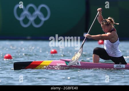 Tokio, Japan. August 2021. Kanu: Olympiade, Vorrunde, Frauen, 200 Meter im Sea Forest Waterway. Lisa Jahn aus Deutschland im Einsatz. Quelle: Jan Woitas/dpa/Alamy Live News Stockfoto