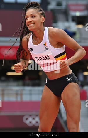 Die belgische Sportlerin Nafissatou Nafi Thiam reagiert während des Hochsprungwettbewerbs, der zweiten Veranstaltung am ersten Tag des Heptahlons der Frauen am 13. Tag des „To“ Stockfoto