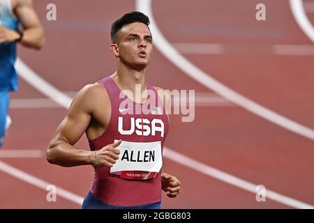 Tokio, Japan. August 2021. Leichtathletik. Olympiastadion. 10-1 Kasumigaokamachi. Shinjuku-ku. Tokio. Devon Allen (USA) im 5. Heat der 110-m-Hürden. Kredit Garry Bowden/Sport in Pictures/Alamy live News Kredit: Sport in Pictures/Alamy Live News Stockfoto