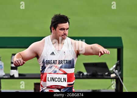 Tokio, Japan. August 2021. Leichtathletik. Olympiastadion. 10-1 Kasumigaokamachi. Shinjuku-ku. Tokio. Scott Lincoln (GBR) in der Schussput-Qualifikation. Kredit Garry Bowden/Sport in Pictures/Alamy live News Kredit: Sport in Pictures/Alamy Live News Stockfoto