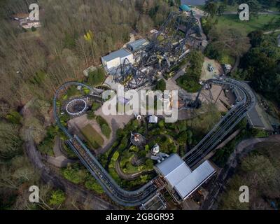 X Sector Inc. Smiler the , Alton Towers Theme Park Staffordshire während der Wintersaison geschlossen Drone Aerial Stockfoto