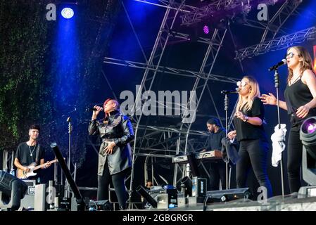 Gabrielle Sängerin, die beim Fantasia Musikfestival in Maldon, Essex, Großbritannien, auftrat. Erstes Konzert nach COVID 19 Pandemie Stockfoto