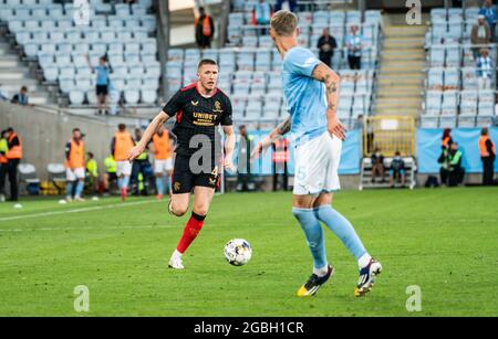 Malmö, Schweden. August 2021. John Lundstram (4) vom Rangers FC beim Champions-League-Qualifikationsspiel zwischen Malmö FF und dem Rangers FC im Eleda Stadion in Malmö. (Foto: Gonzales Photo/Alamy Live News Stockfoto