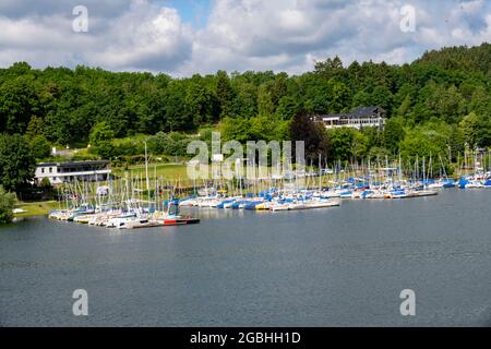 Deutschland, Attendorn, Biggesee, (auch Biggetalsperre) ist ein 8,76 km2 großer Stausee im Kreis Olpe in Nordrhein-Westfalen (Deutschland). Mit der al Stockfoto