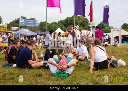 Standon Calling Music Festival 2021, Hertfordshire, 22nd. - 25th 2021. Juli muss Amy Smirk angerechnet haben Stockfoto