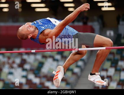 Tokio, Japan. August 2021. Karel Tilga aus Estland tritt bei den Olympischen Spielen 2020 in Tokio, Japan, am 4. August 2021 beim Herrenhochsprung im Zehnkampf an. Quelle: Wang Lili/Xinhua/Alamy Live News Stockfoto