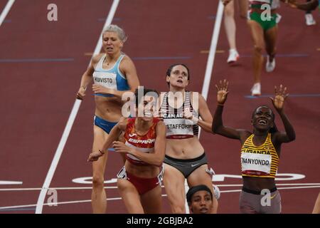 Tokio, Japan, 04/08/2021, Marta Perez (ESP), Sara Kuivisto (FIN), Lucia Stafford (CAN), Winnie Nanyando (UGA) treten während der Olympischen Spiele Tokyo 2020, Athletics, am 4. August 2021 im Tokyo Olympic Stadium in Tokio, Japan, im 1500-Meter-Halbfinale der Frauen an - Foto Yoann Cambefort / Marti Media / DPPI Stockfoto