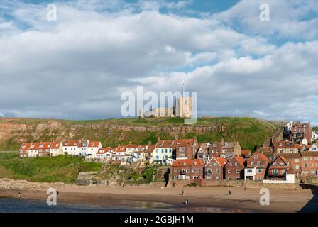 Whitby Altstadt an einem Sommernachmittag Stockfoto