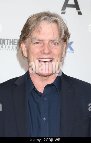 Los Angeles, Kalifornien. August 2021. Peter Winther bei der Ankunft zur AFTERMATH Premiere, The Landmark Westwood, Los Angeles, CA 3. August 2021. Kredit: Priscilla Grant/Everett Collection/Alamy Live Nachrichten Stockfoto