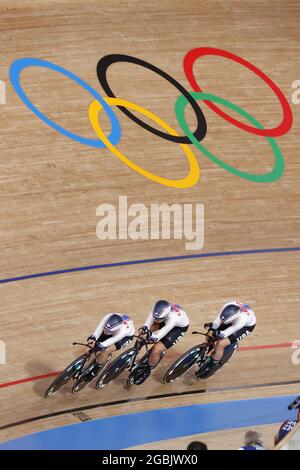 65 JASTRAB Megan / 66 VALENTE Jennifer / 230 DYGERT Chloe / 233 WHITE Emma (USA) während der Olympischen Spiele Tokio 2020, Radrennbahn Frauen-Team-Verfolgungsfinale um Bronze am 3. August 2021 auf dem Izu Velodrome in Izu, Japan - Foto Kishimoto / DPPI Stockfoto