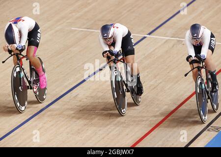 65 JASTRAB Megan / 66 VALENTE Jennifer / 230 DYGERT Chloe / 233 WHITE Emma (USA) während der Olympischen Spiele Tokio 2020, Radrennbahn Frauen-Team-Verfolgungsfinale um Bronze am 3. August 2021 auf dem Izu Velodrome in Izu, Japan - Foto Kishimoto / DPPI Stockfoto
