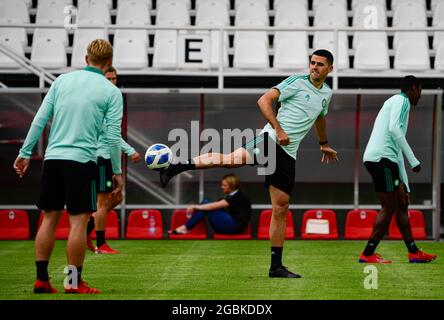 Prag, Tschechische Republik. August 2021. Tom Rogic von Celtic nimmt am Training vor dem 3. Qualifikationsspiel der Europa League FK Jablonec gegen Celtic Glasgow in Jablonec nad Nisou, Tschechische Republik, 4. August 2021 Teil. Kredit: Radek Petrasek/CTK Foto/Alamy Live Nachrichten Stockfoto