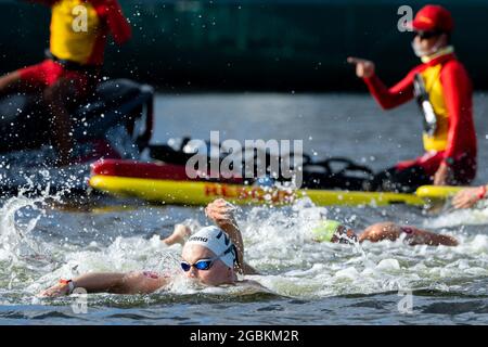 TOKIO, JAPAN - 4. AUGUST: Van ROUWENDAAL Sharon aus den Niederlanden startet beim MARATHON-SCHWIMMEN - 10 KM FRAUEN bei den Olympischen Spielen 2020 in Tokio im Odaiba Marine Park am 4. August 2021 in Tokio, Japan (Foto: Giorgio Scala / Deepbluemedia / Insidefoto/Orange Picics) Stockfoto