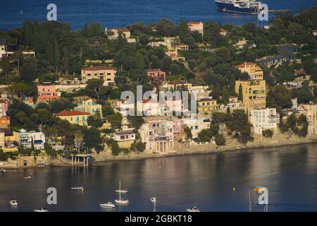 Villen an der Küste von Saint Jean Cap Ferrat, Südfrankreich. Stockfoto