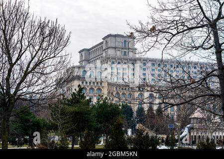 Palast des Parlaments in der Nacht, Bukarest, Rumänien Stockfoto