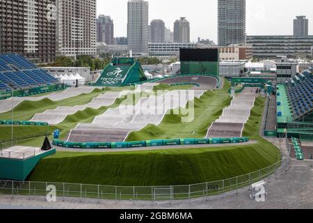 Tokio, Japan. Juli 2021. BMX-Austragungsort in Odaiba für die Olympischen Spiele 2020 in Tokio. (Foto: Tanja Houwerzijl/SOPA Images/Sipa USA) Quelle: SIPA USA/Alamy Live News Stockfoto
