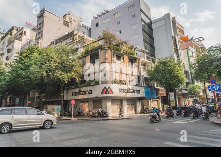 Viel Verkehr Während Der Stoßzeit In Vietnam. Ho Chi Minh, Vietnam - 19. März 2020 Stockfoto