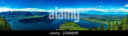 Panorama von Rigi mit Blick auf die schweizer alpen. Urlaubsziel. Stockfoto