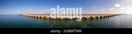 Seven Mile Bridge Florida Keys Panoramafoto Stockfoto